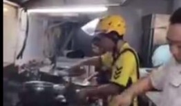 小哥爆料美团外卖视频大全,美团外卖幕后真相视频大曝光！