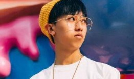 娱乐爆料黄旭照片高清图,娱乐爆料下的魅力瞬间