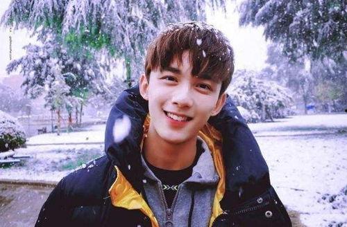 娱乐吃瓜君吴磊热吧,娱乐圈的甜蜜瓜果